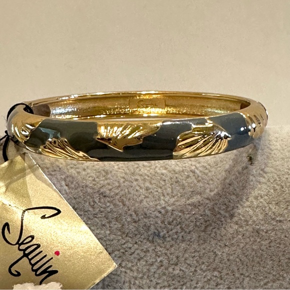 NWT Sequin by Nordstrom Clamper Bangle Bracelet- gray enamel, gold tone seashell - Picture 2 of 12
